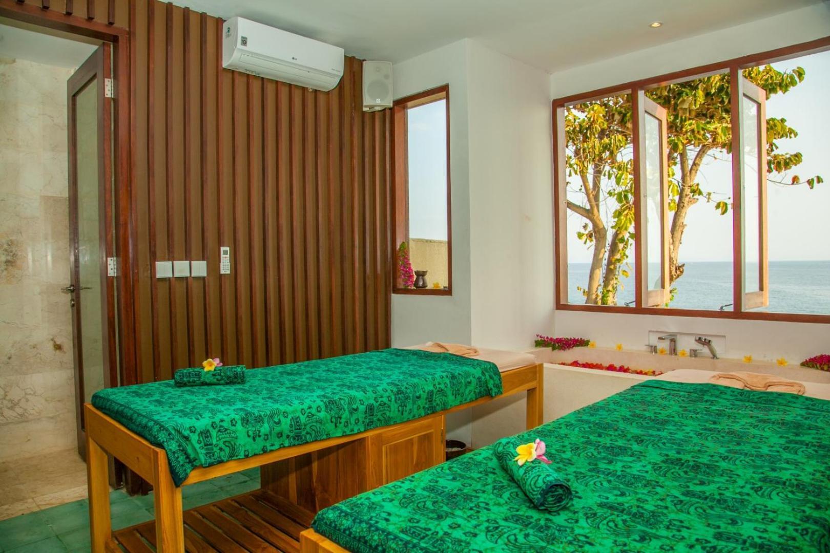 Rajavilla Lombok Resort - Seaside Serenity Senggigi Exterior foto